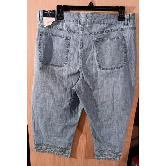 Gloria Vanderbilt Denim Capris with Floral Hem - Picture 5 of 8
